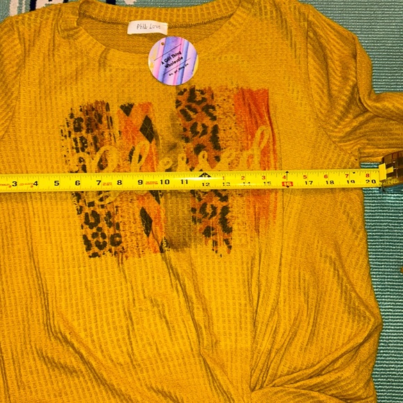 Super Soft Blessed Shirt in Mustard Yellow, M NEW 🎉 - Picture 9 of 10